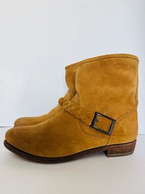 EUC Blackstone Moto Ankle Boots in Tan Cognac Suede Braided Buckle EU 41 US10.5